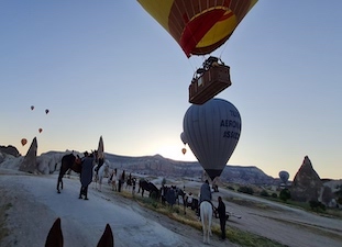Cappadocia-Highlights-Hot-Air-Baloon-311x225-1212.jpg